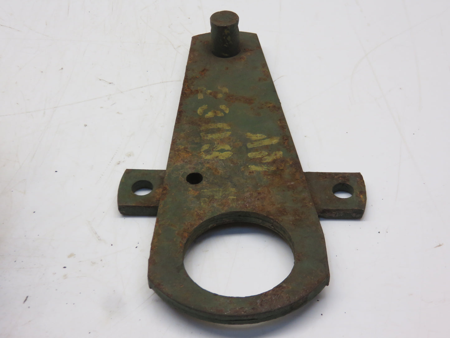 AM2309E John Deere NOS Upper Feeder Pivot Arm For 114W, 116W Baler