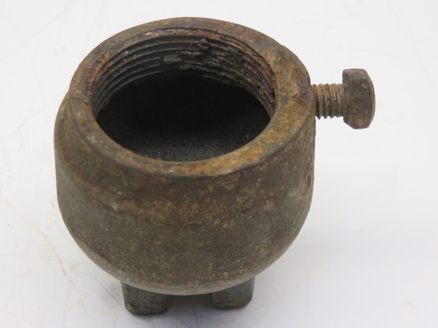 JD2585 John Deere NOS Wheel Cap For PA531, PA533, PA631, PA633 Planter