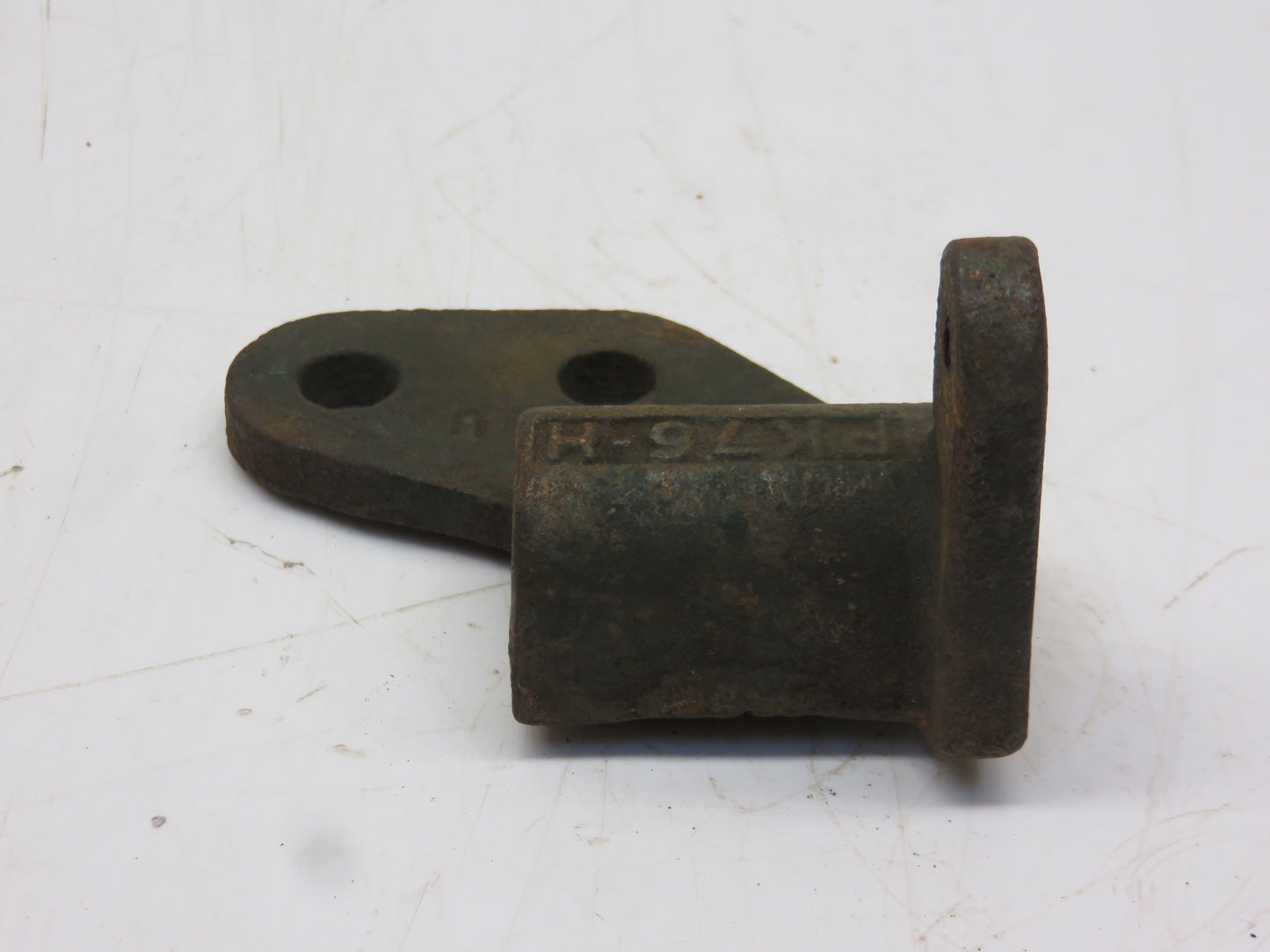 PK76H John Deere NOS Right Hand Rear Stud Bracket For 11A, 12A, 25, 30 Combine