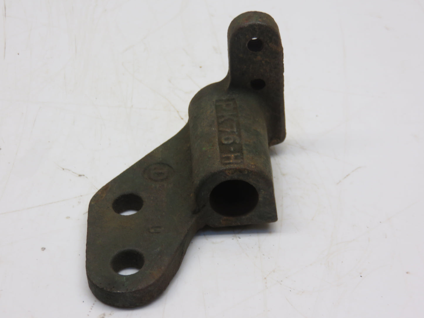 PK76H John Deere NOS Right Hand Rear Stud Bracket For 11A, 12A, 25, 30 Combine