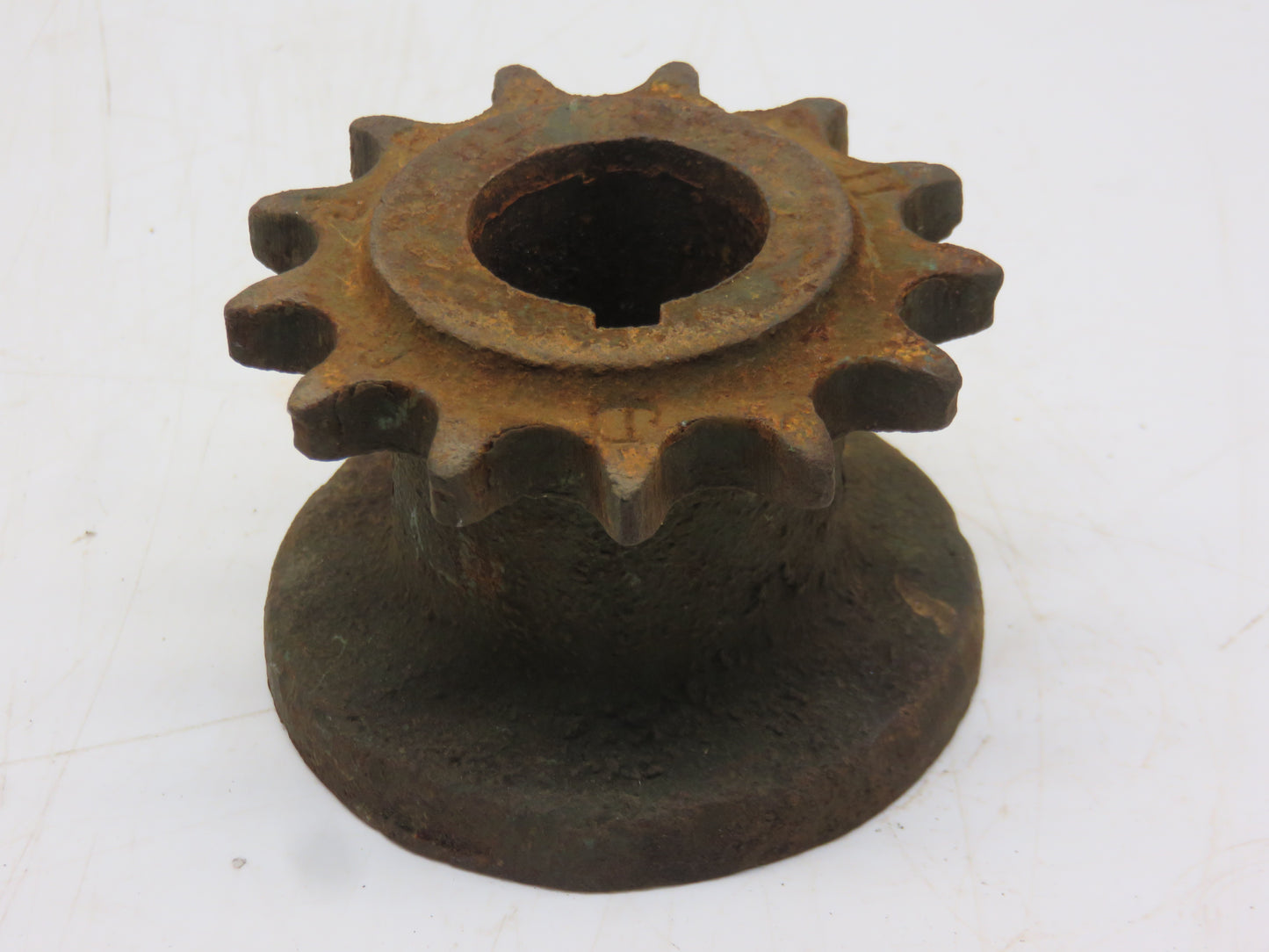 J875H John Deere NOS Husking Roll Drive Sprocket For 25 Corn Picker