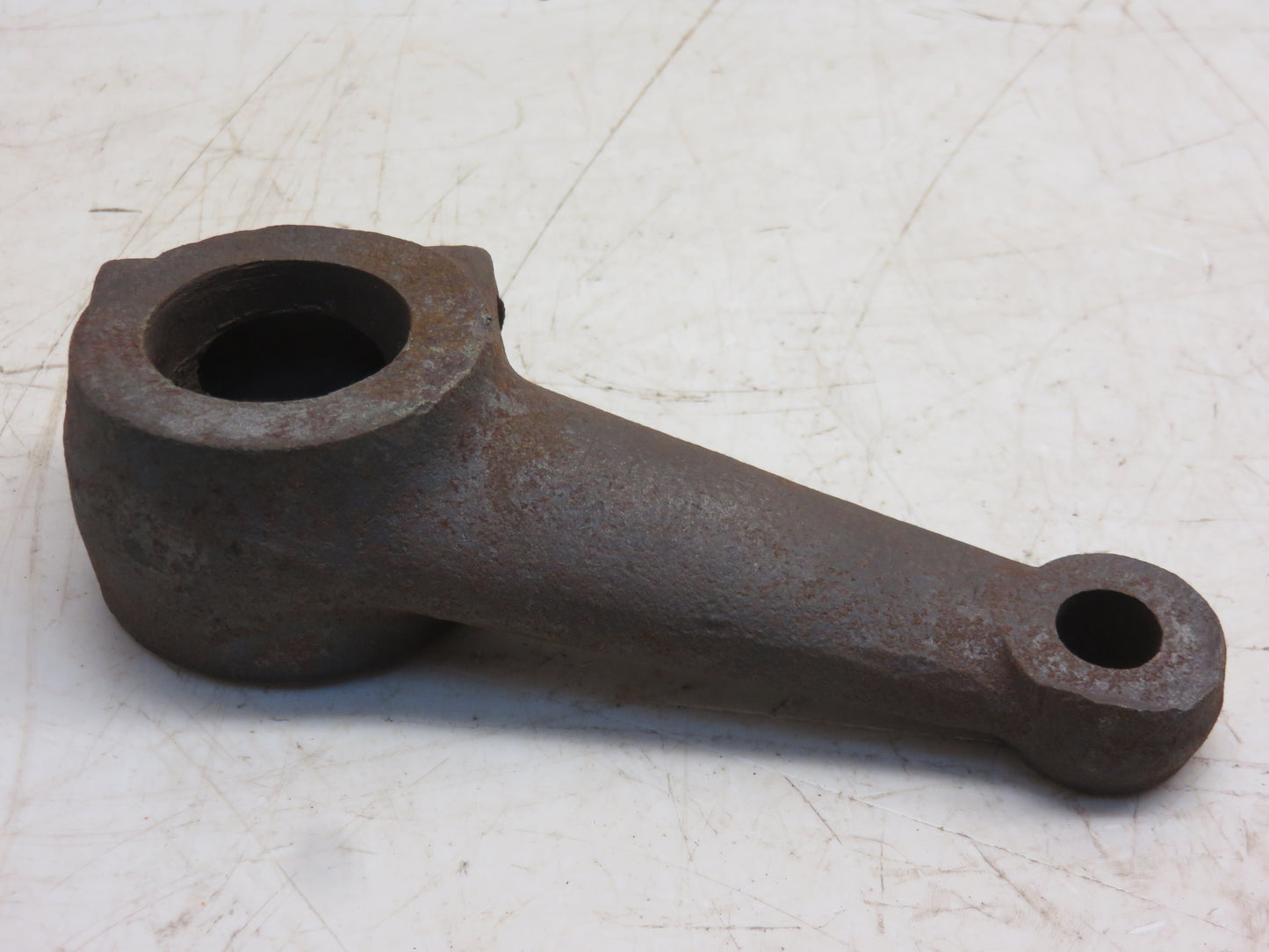 AL4617T, L4617T John Deere Right Hand Steering Arm For L, LA, LI, M