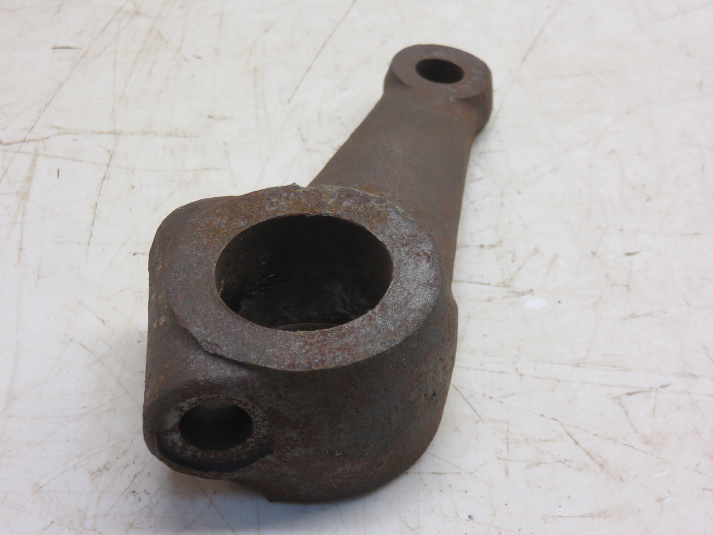 AL4617T, L4617T John Deere Right Hand Steering Arm For L, LA, LI, M