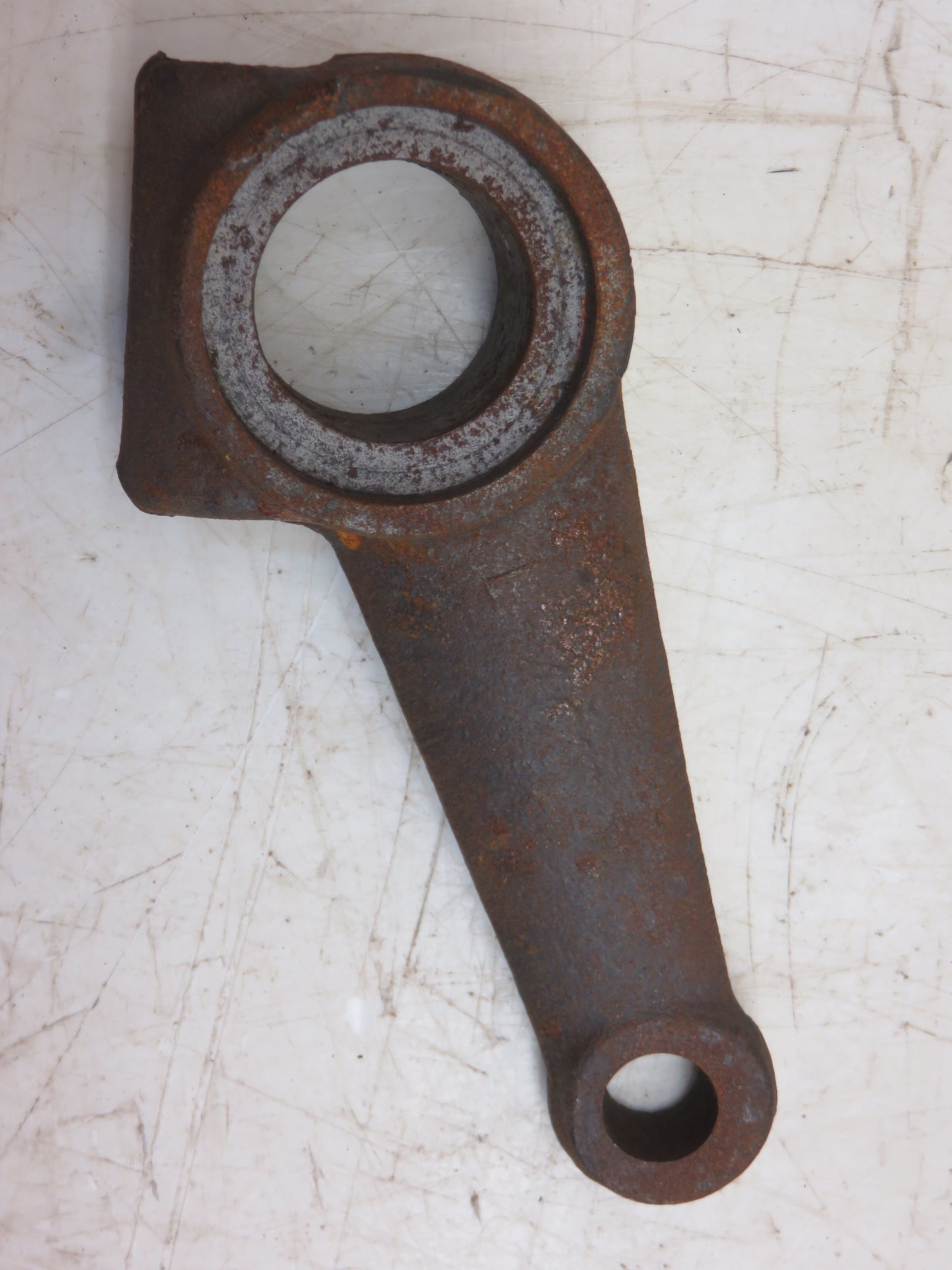 AL4617T, L4617T John Deere Right Hand Steering Arm For L, LA, LI, M