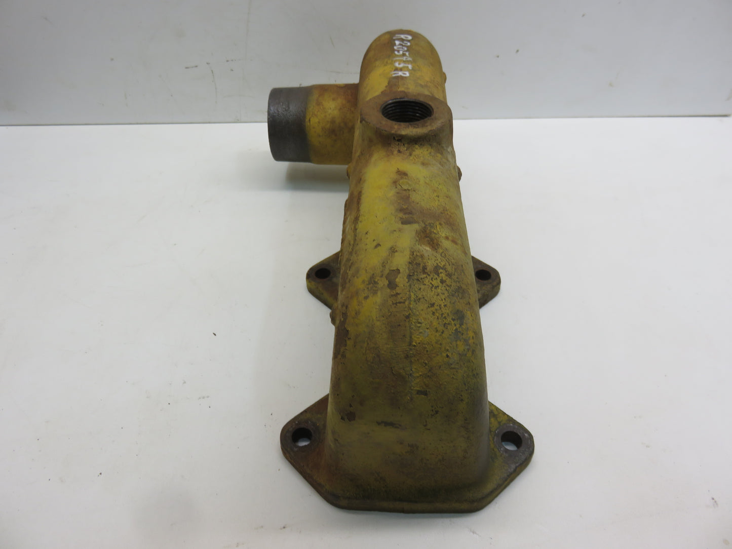 R20595R John Deere Lower Cylinder Head Water Inlet For 830, 840