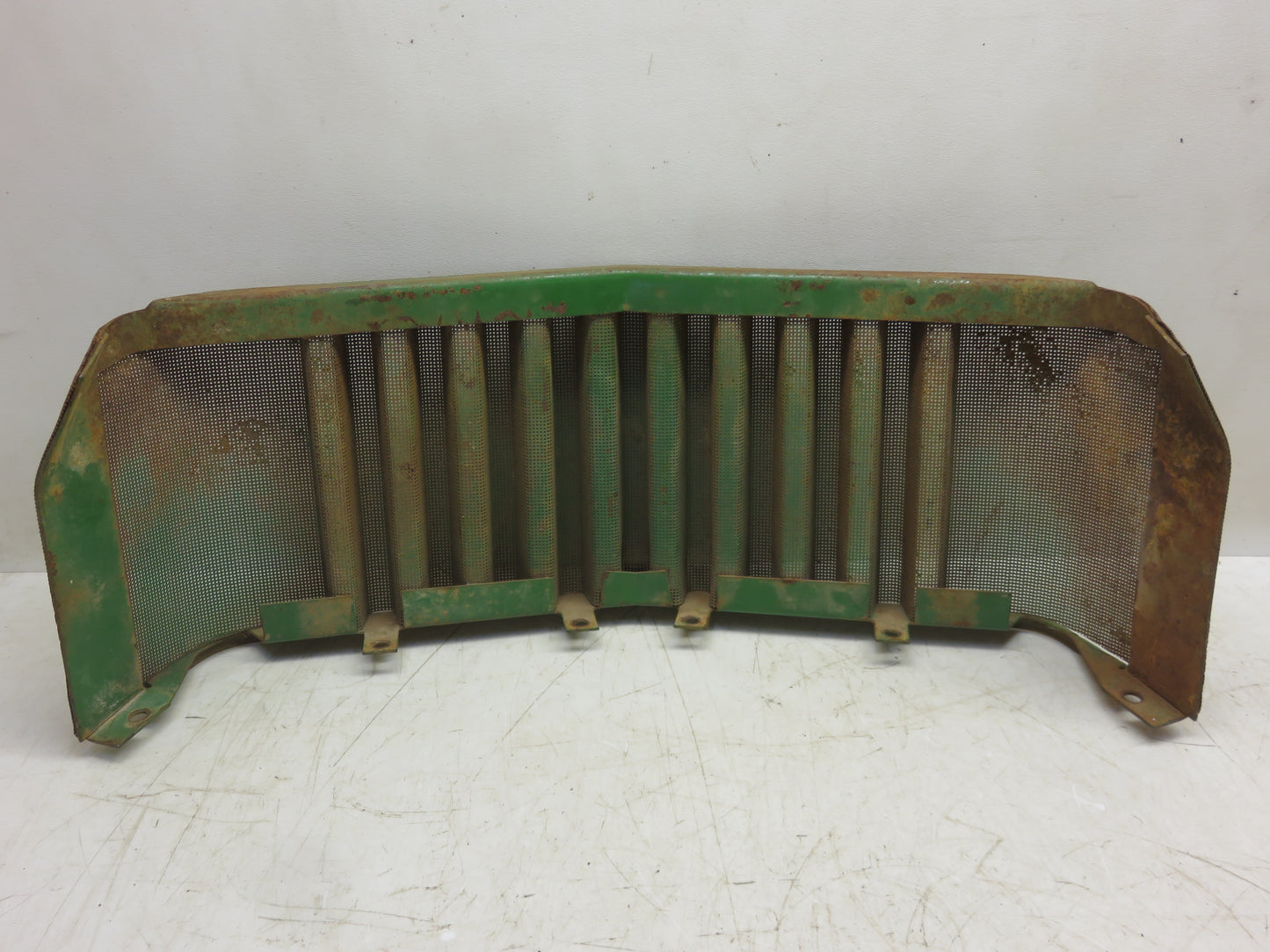 AR26494 John Deere Front Grille Screen For 3010, 3020