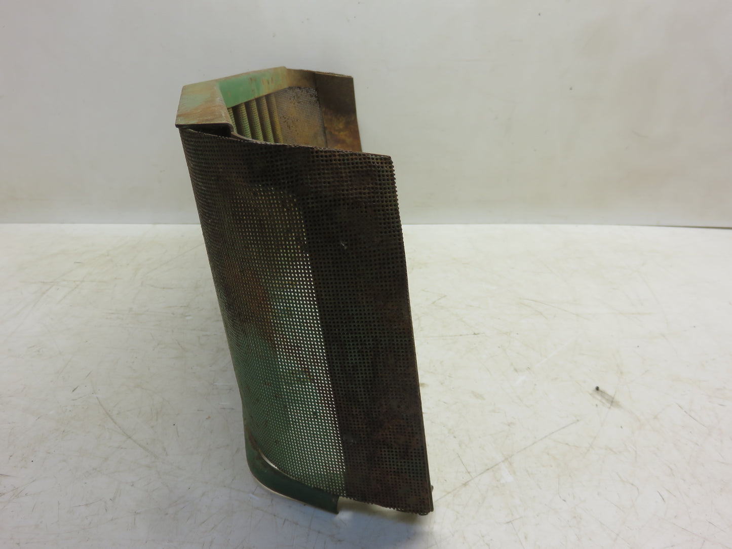 AR26494 John Deere Front Grille Screen For 3010, 3020