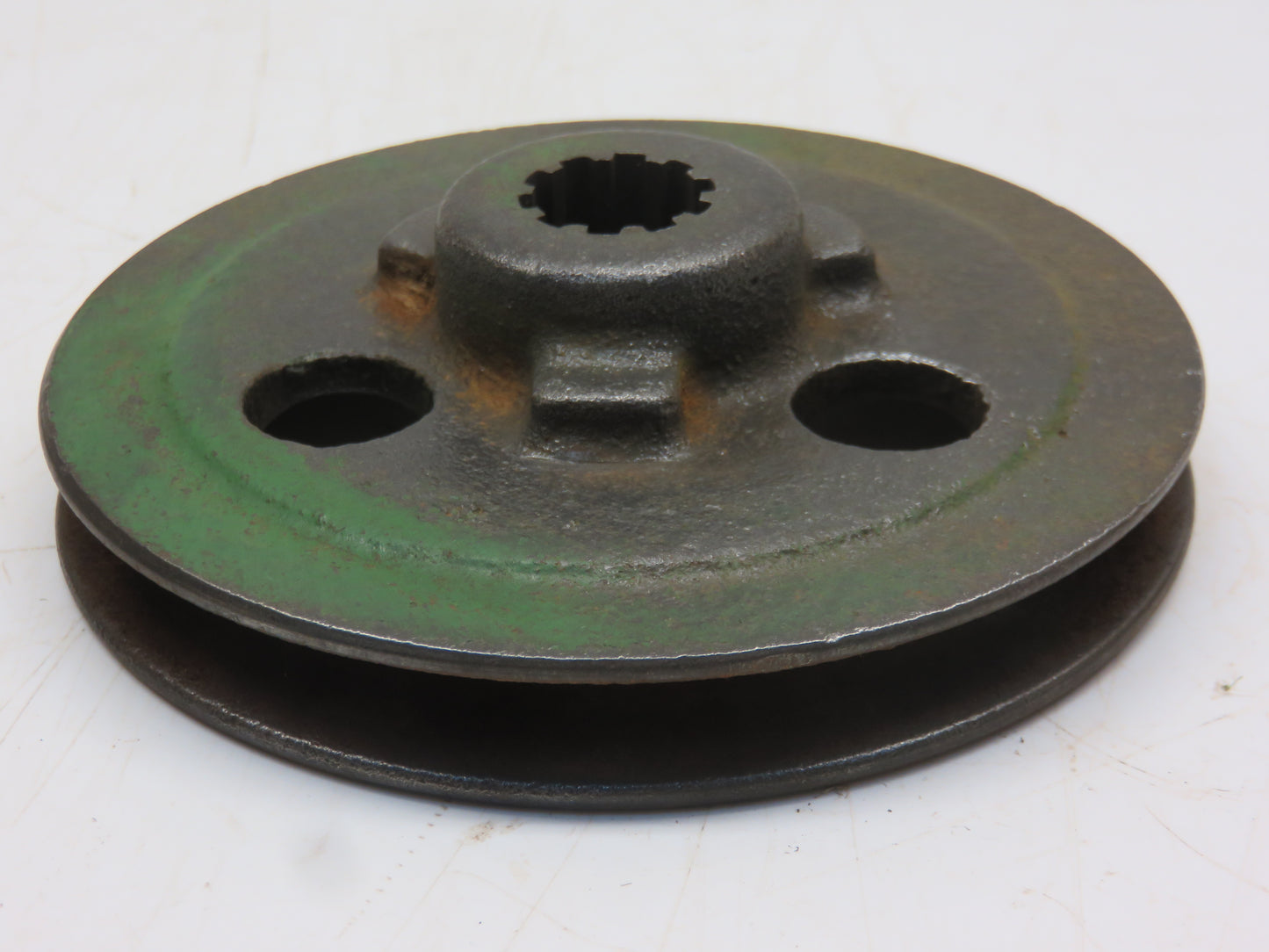 F1668R John Deere Generator Drive Pulley For 50, 60, 70, 520, 620, 720