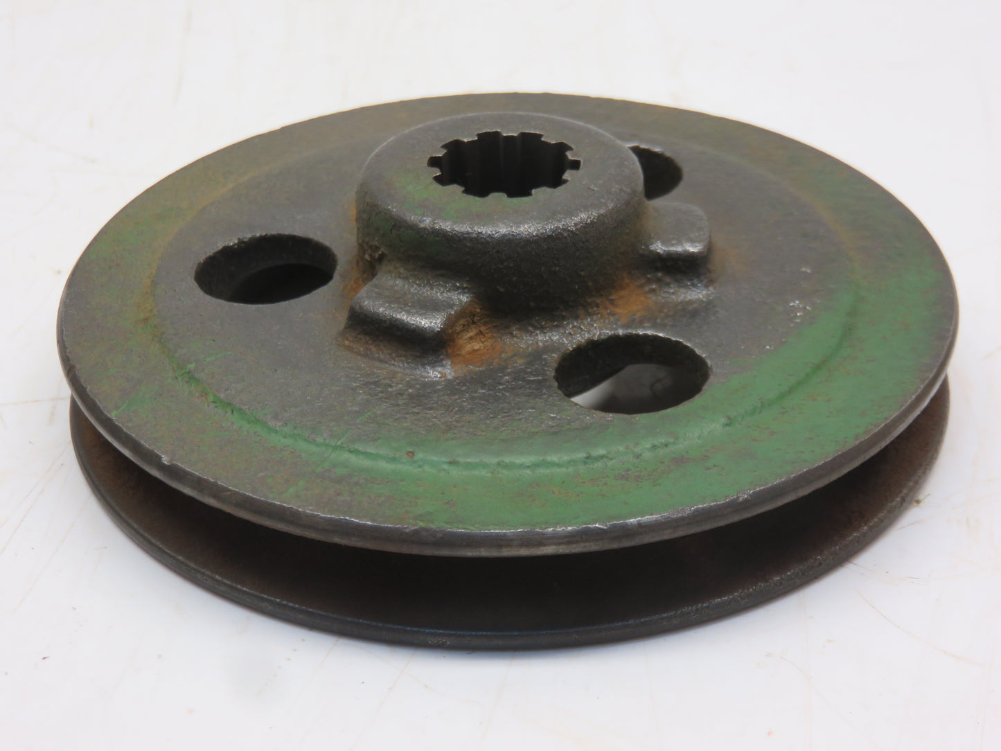 F1668R John Deere Generator Drive Pulley For 50, 60, 70, 520, 620, 720