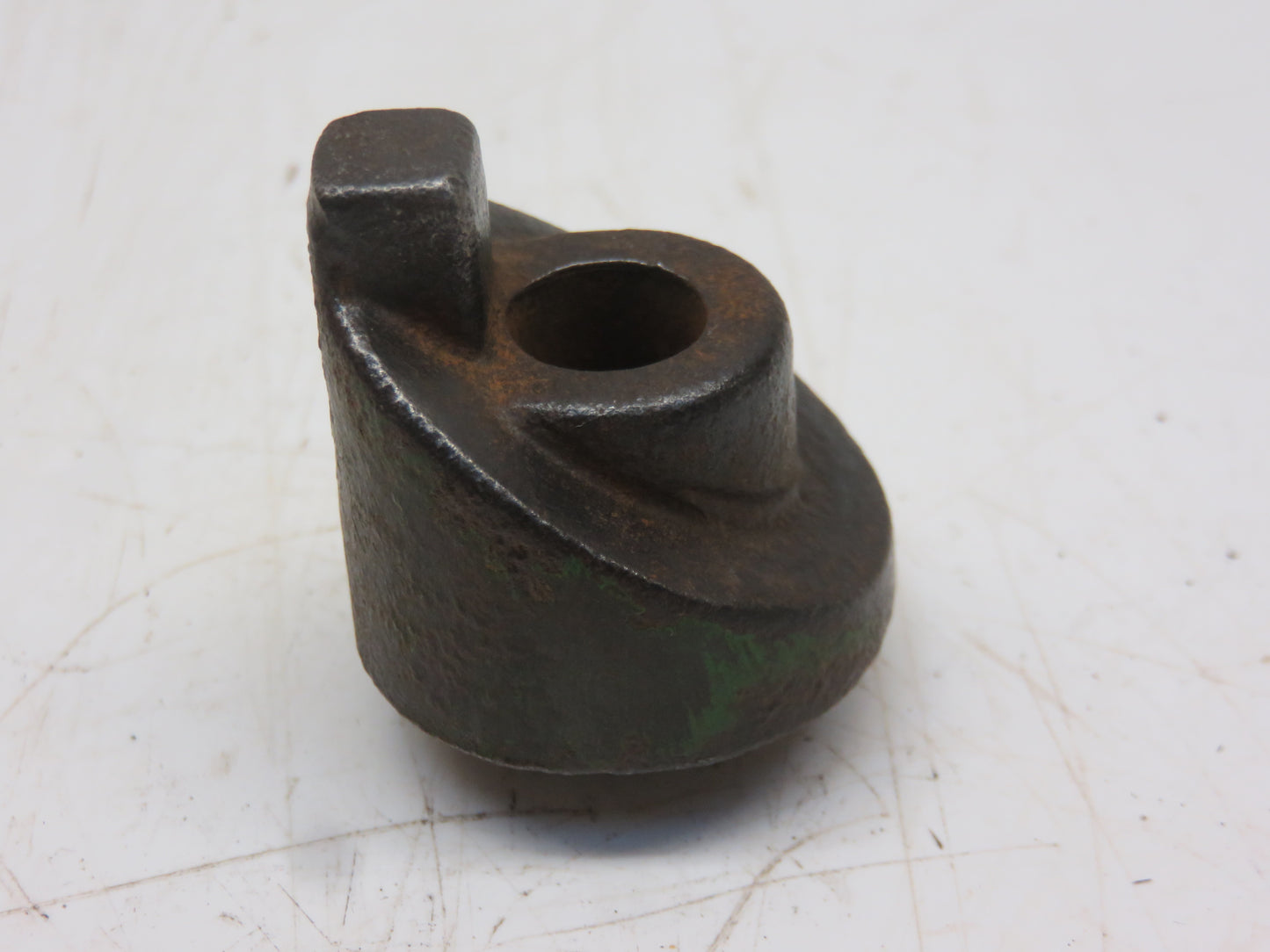F1411R John Deere Starter Rod Guide For 70, 720