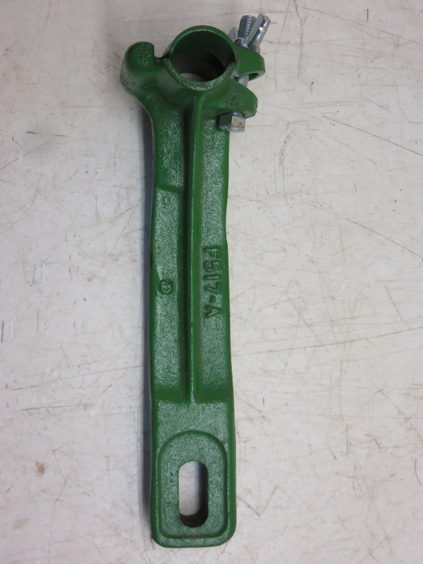 F517A John Deere Umbrella Bracket For A, AR, AO, B, BR, BO, D, G, GP, H, L, LA, LI