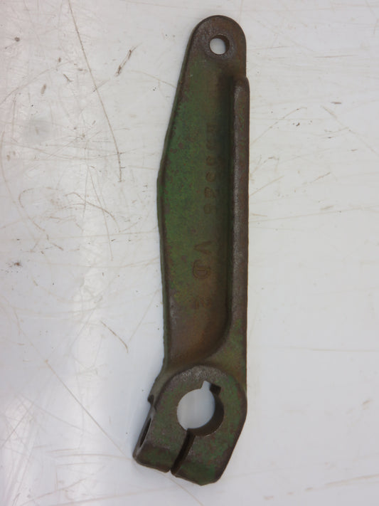 R42094, R46526 John Deere Selective Control Lever Arm For 2520, 3020, 4000, 4020