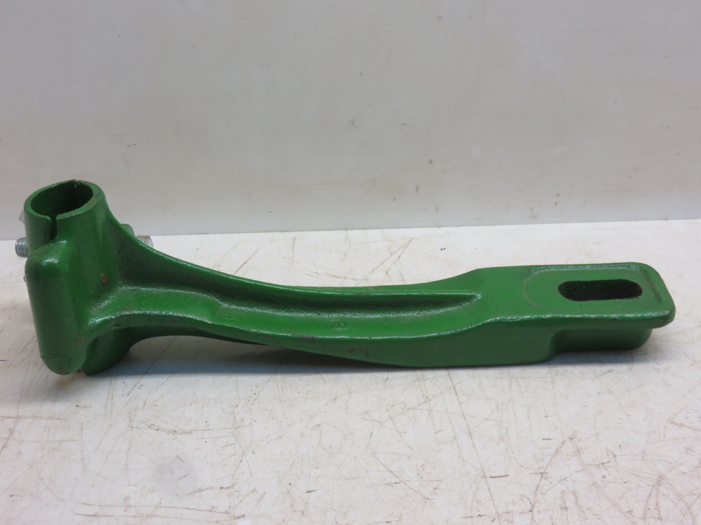 F517A John Deere Umbrella Bracket For A, AR, AO, B, BR, BO, D, G, GP, H, L, LA, LI
