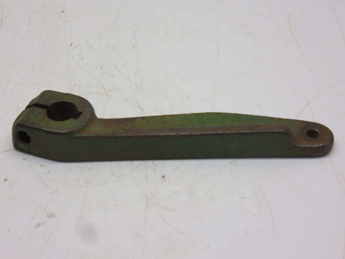 R42094, R46526 John Deere Selective Control Lever Arm For 2520, 3020, 4000, 4020