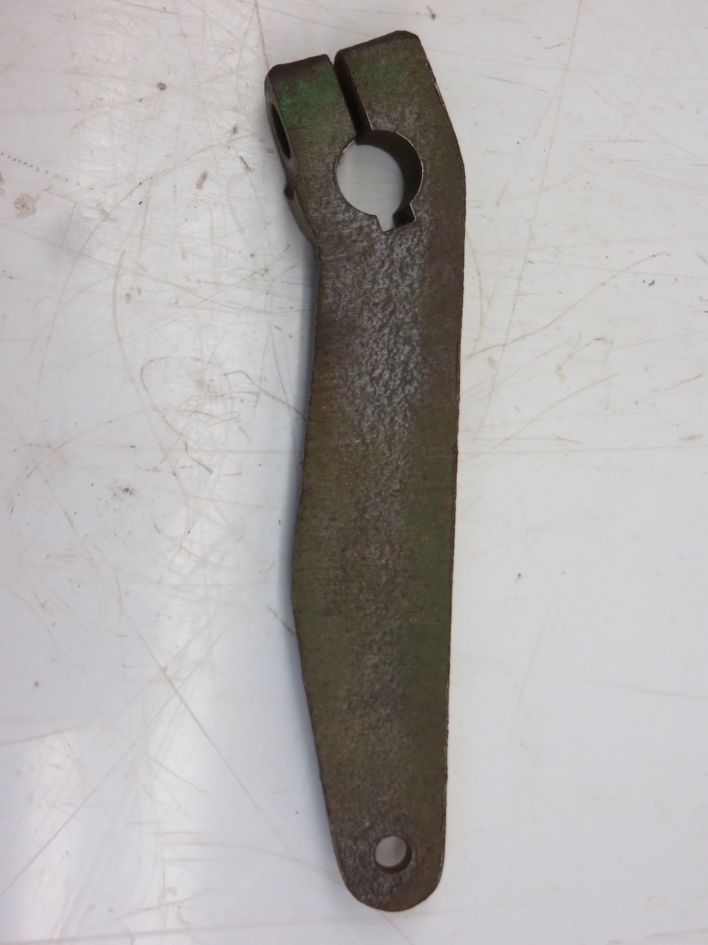 R42094, R46526 John Deere Selective Control Lever Arm For 2520, 3020, 4000, 4020