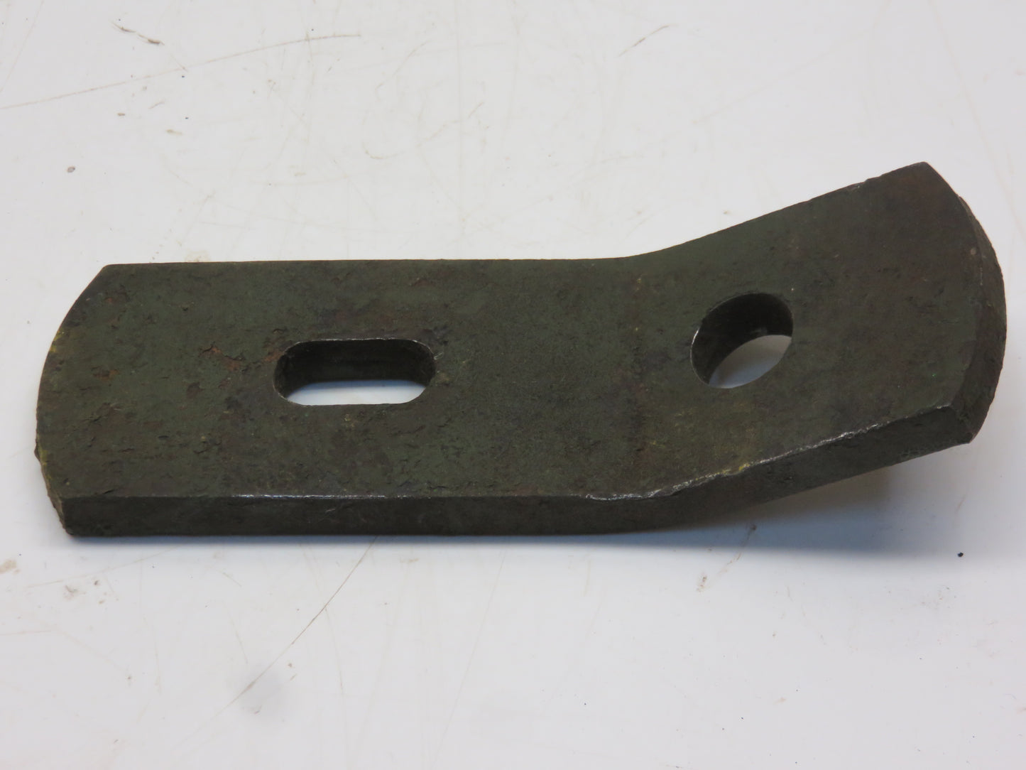 P32350 John Deere NOS Spring Adjusting Bolt Bracket For 12A Combine