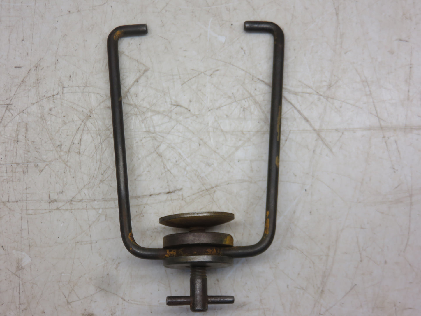 AR474R R485R John Deere Fuel Sediment Bowl Bail For R, 80, 820, 830
