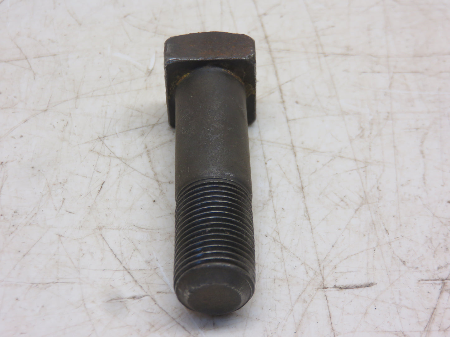 A2961R John Deere Special Hub Bolt For A, B