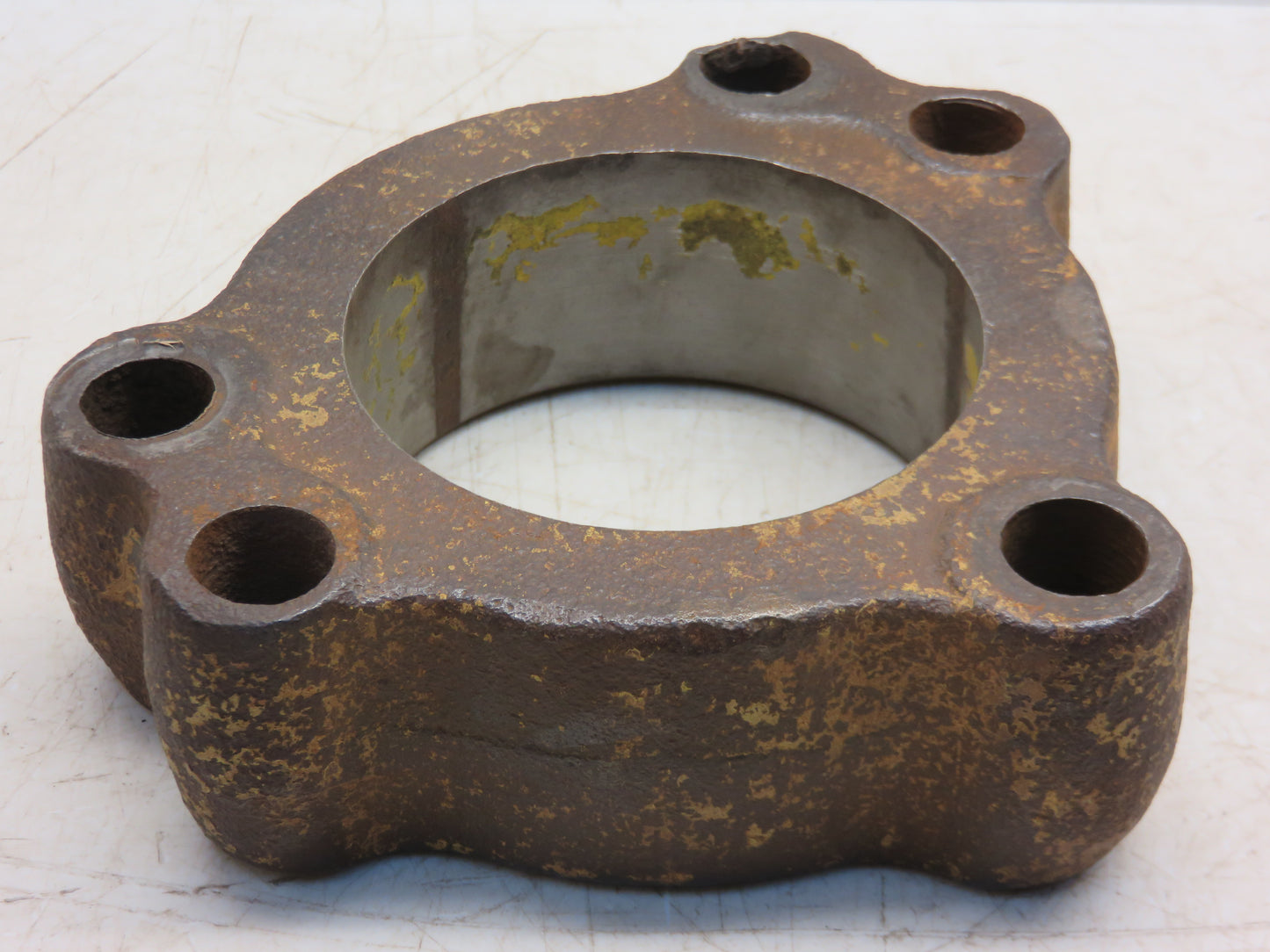 B1961R John Deere Rear Axle Hub Clamp For A, B