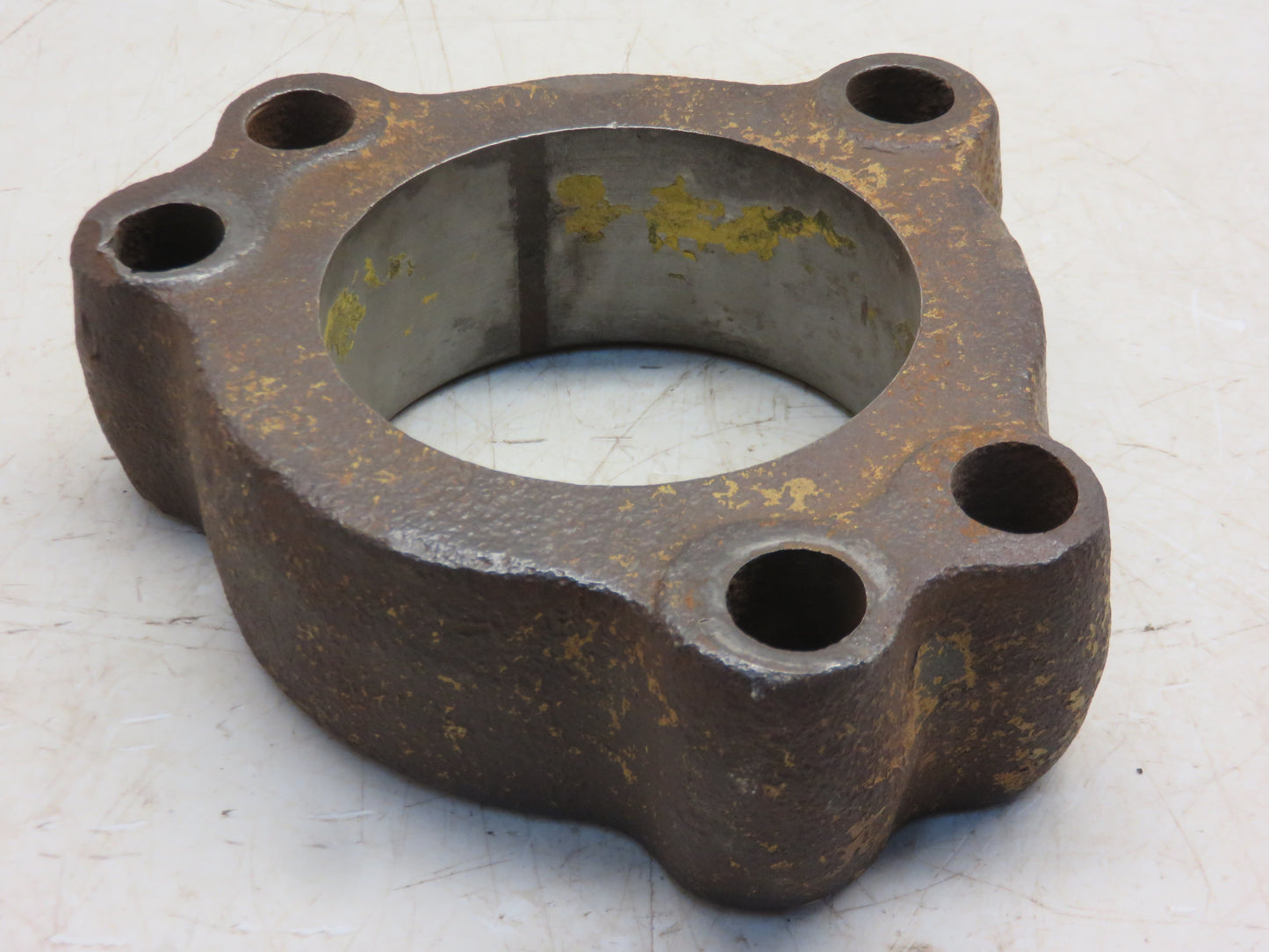 B1961R John Deere Rear Axle Hub Clamp For A, B