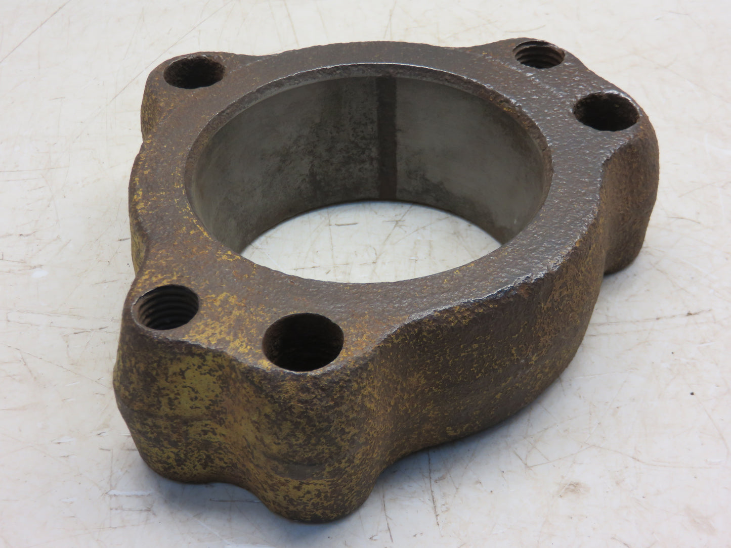 B1961R John Deere Rear Axle Hub Clamp For A, B