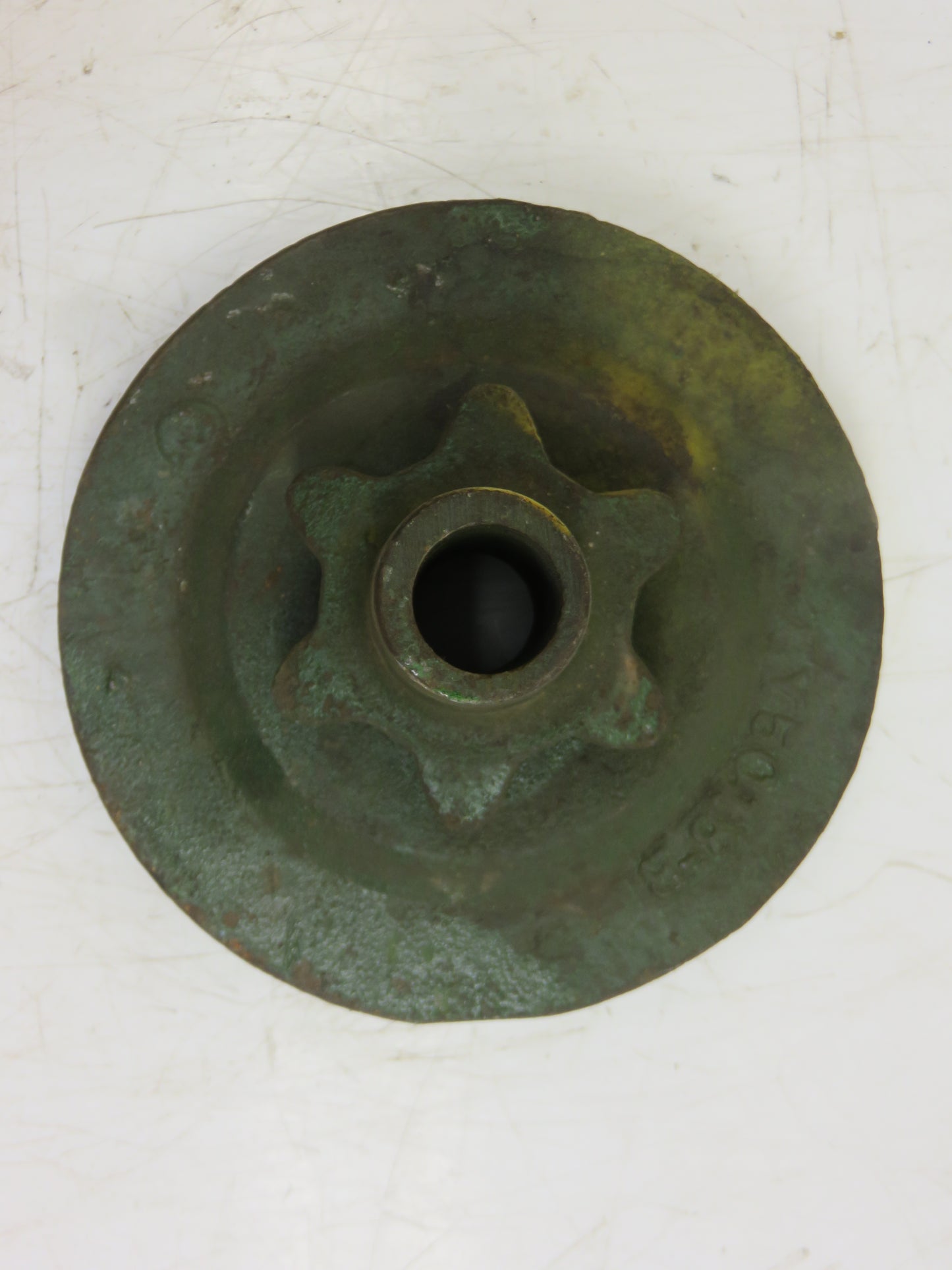 Y5018B John Deere NOS Clutch And Sprocket For 999, 919 Corn Planter