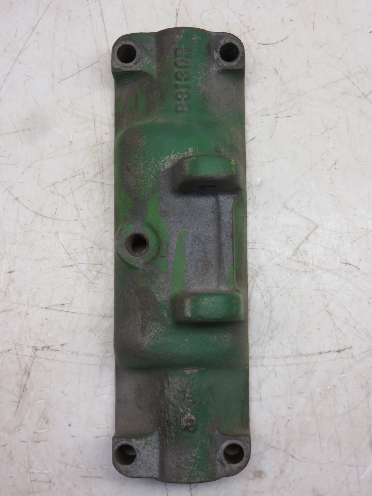 AB4662R, B3130R John Deere Clutch Fork Bearing Housing For 50
