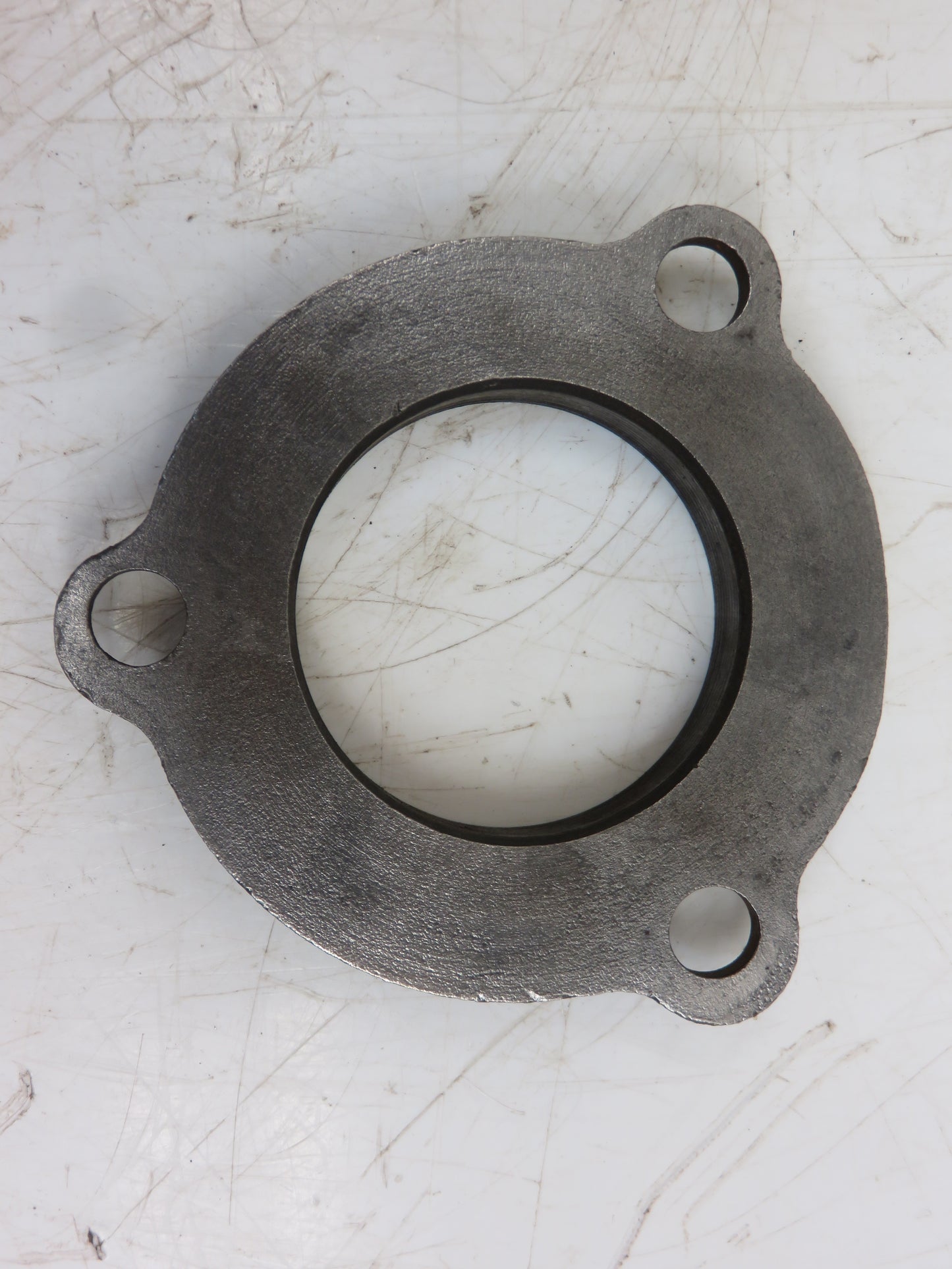 AD2823R, D1367R John Deere Left Hand Governor Shaft Bearing Housing For D