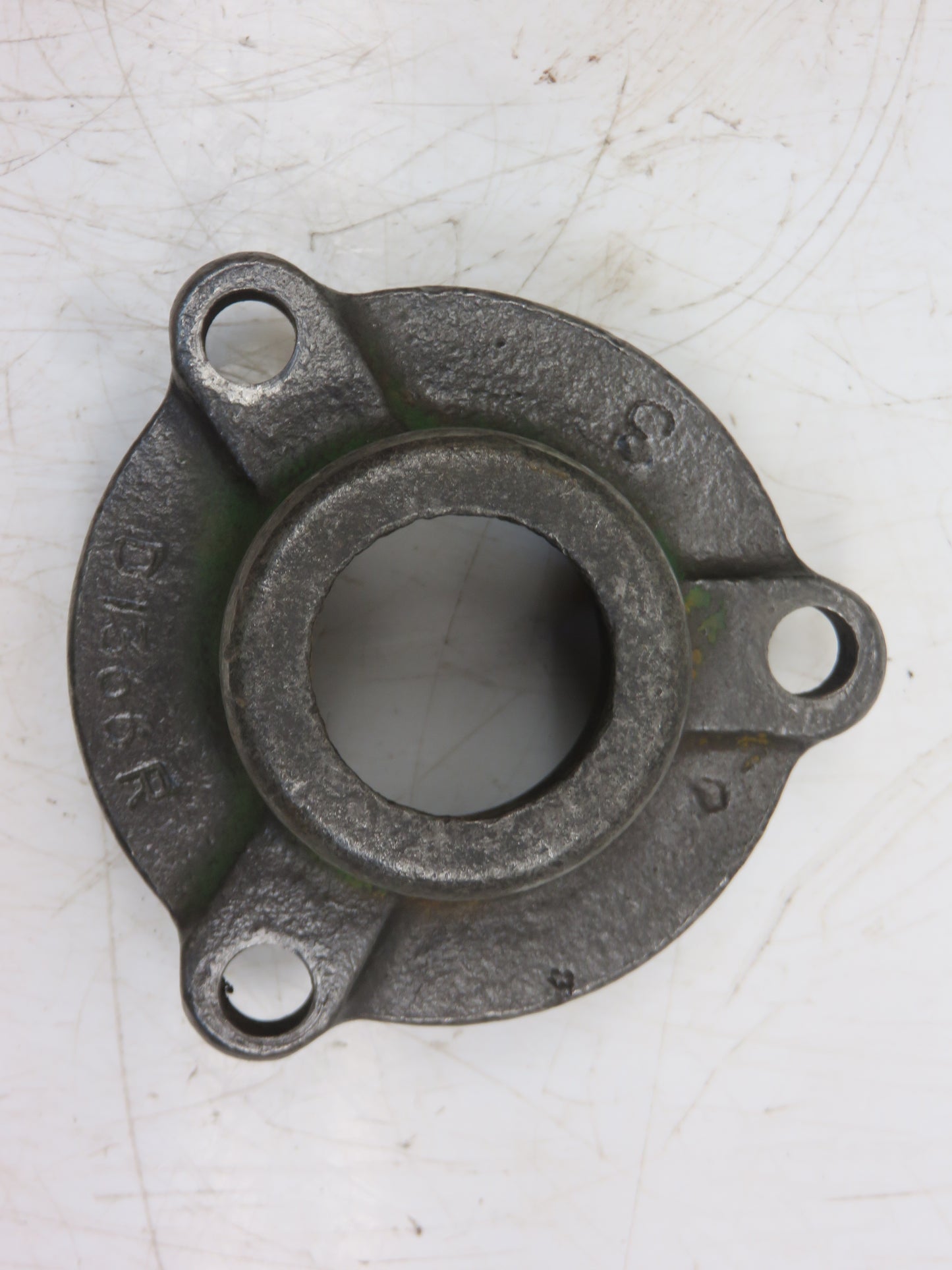 D1366R, AD796R John Deere Rear Fan Shaft Bearing Housing For D