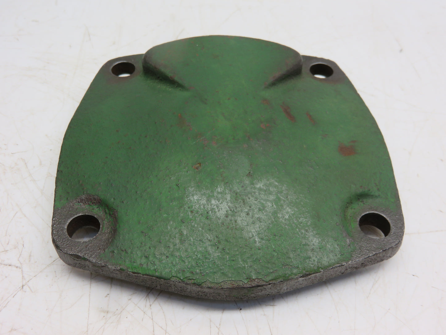 AB4236R, B283R John Deere Left Hand Governor Bearing Housing For B, BR, BO, 50