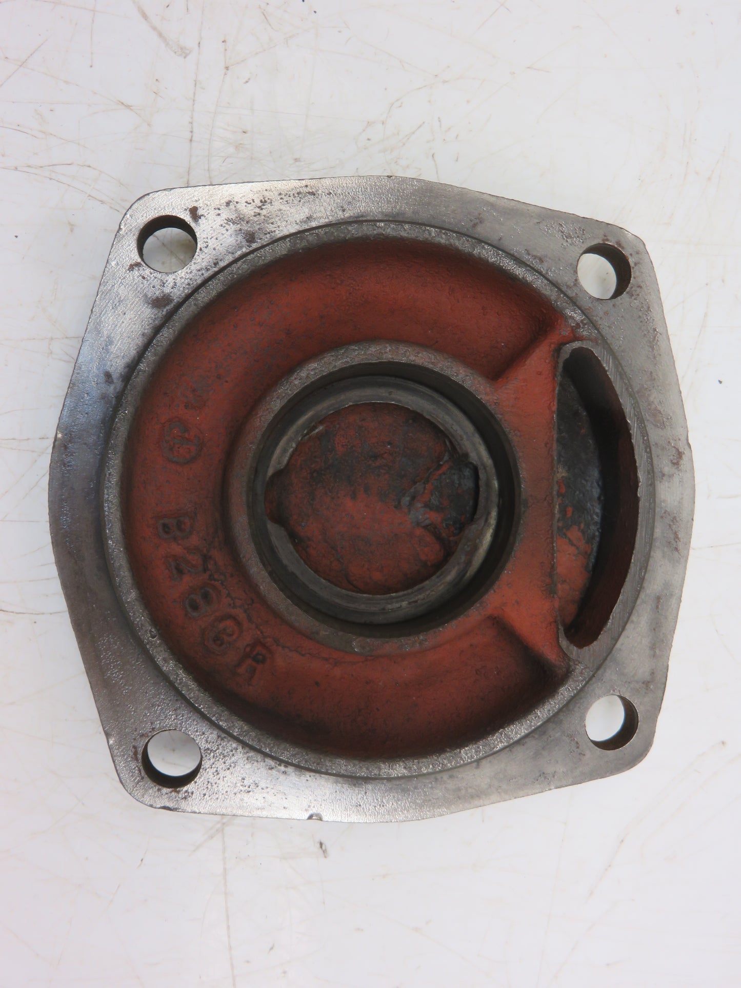 AB4236R, B283R John Deere Left Hand Governor Bearing Housing For B, BR, BO, 50