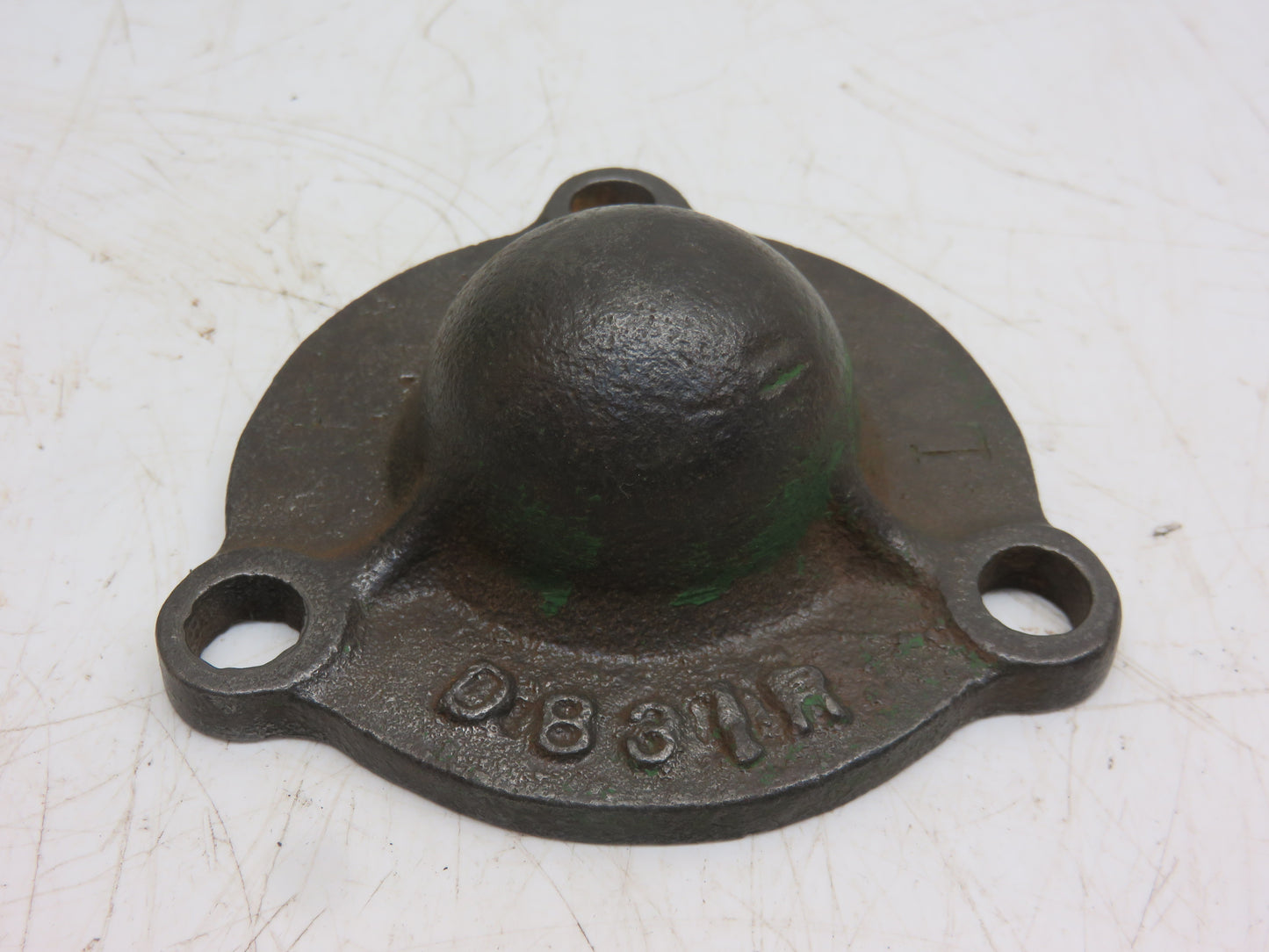 D831R John Deere Left Hand Governor Shaft Bearing Housing Cover For D