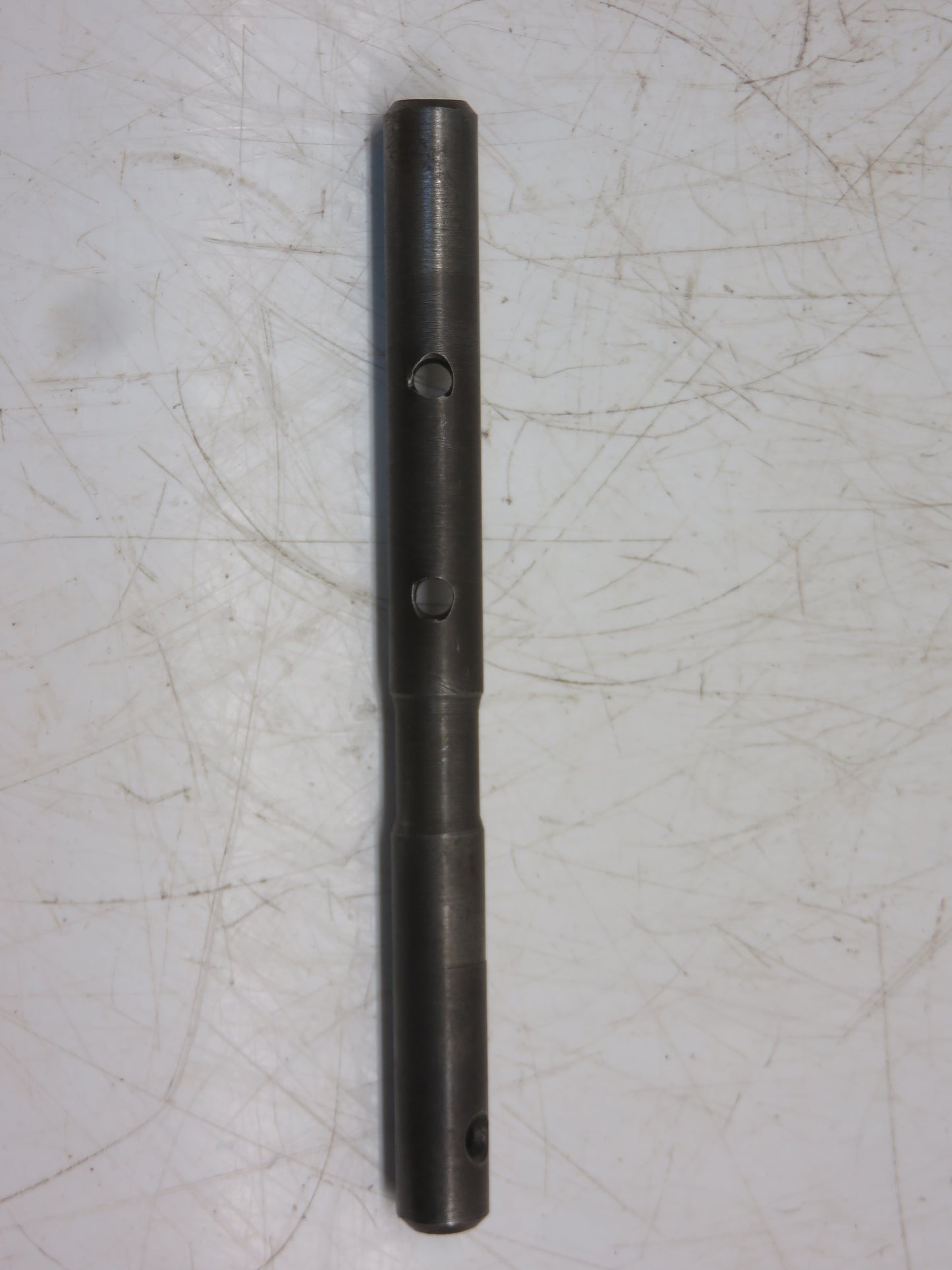 B2634R John Deere Governor Lever Shaft For B, 50, 520, 530