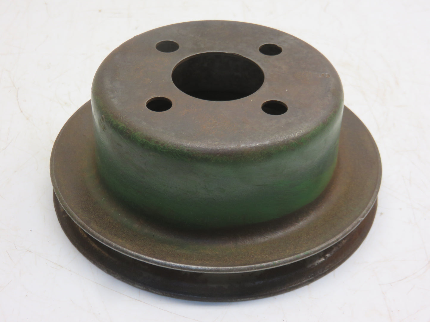 AR40148, R40211 John Deere Water Pump Pulley For 3010, 3020, 4010, 4000, 4020, 4230