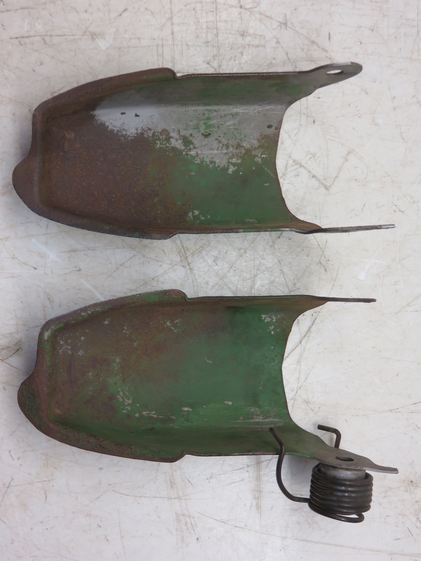AM254T, M171T John Deere PTO Flipper Guard With Spring For M, MI, MT