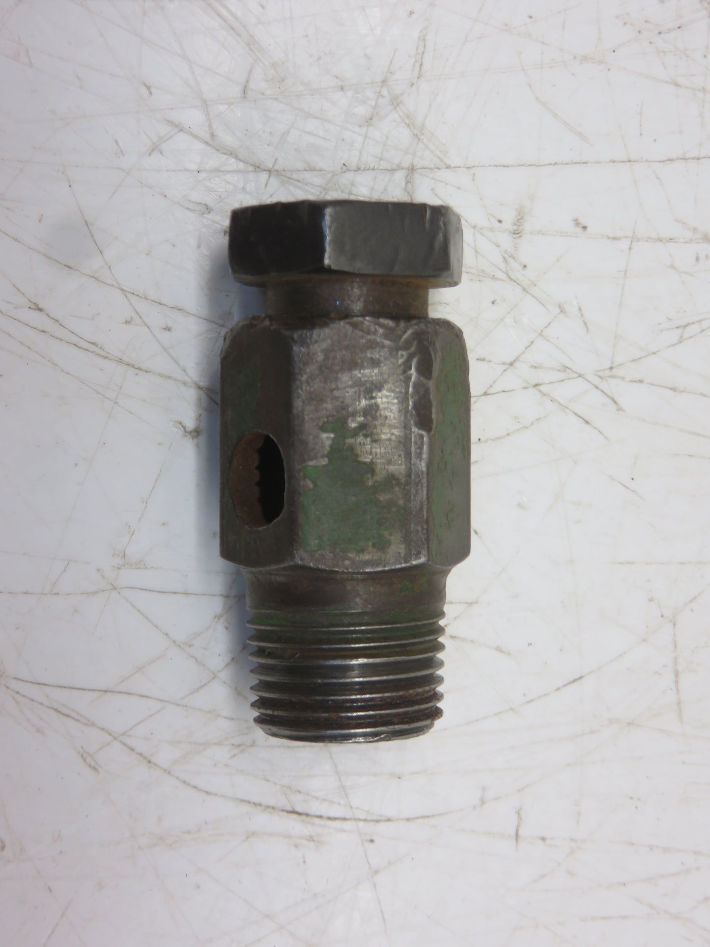 D793R, D794R John Deere Oil Level Test Cock For A, B, D, G, GP, H, R, 50, 60, 70