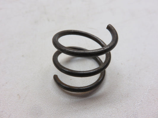 A2441R John Deere Oil Filter Bottom Plate Spring For A, B, D, G, H, R, 50, 60, 70, 80, 520, 620