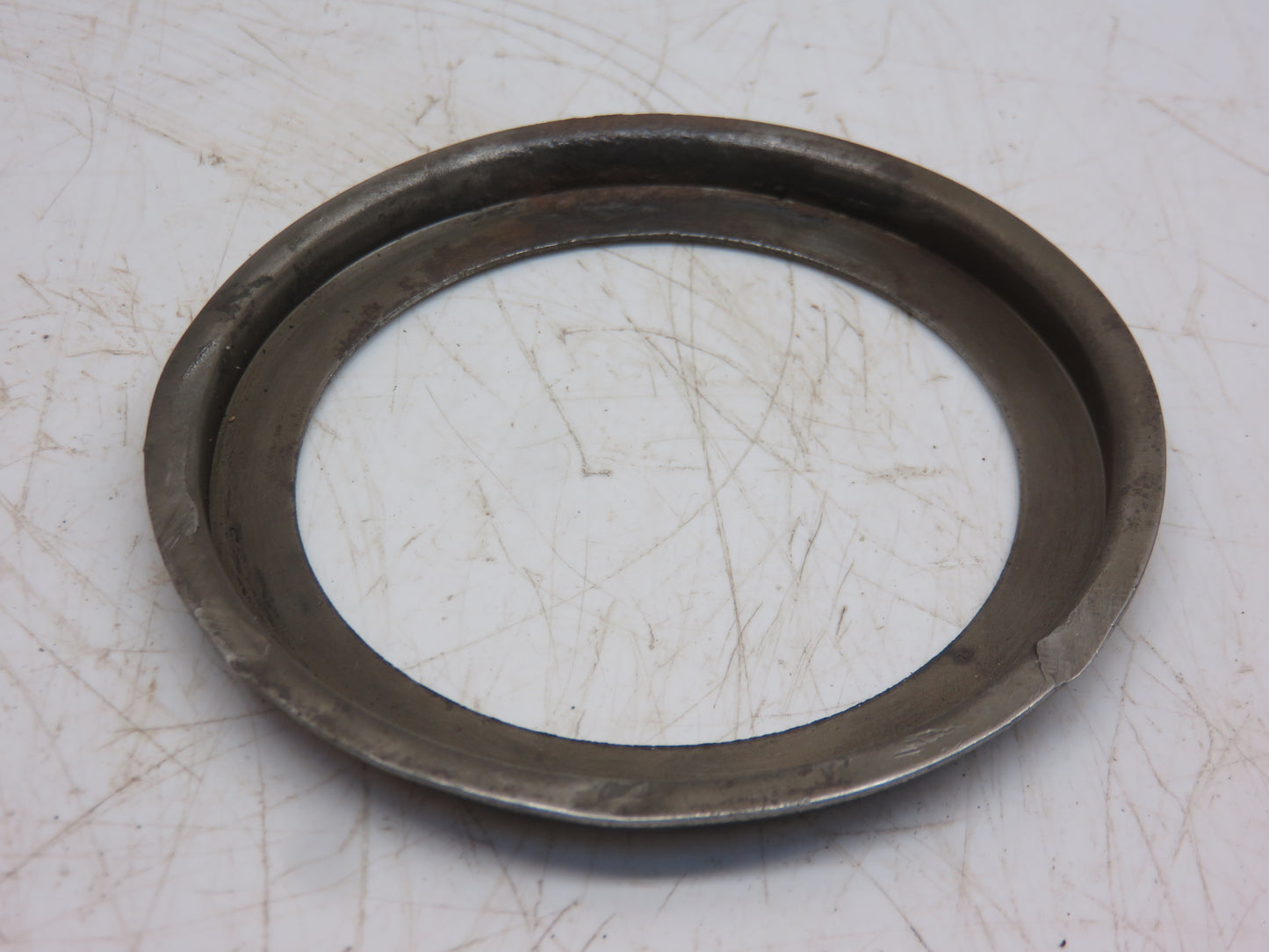 B2434R John Deere Sliding Gear Shaft Left Hand Bearing Oil Retainer For A, B, 50