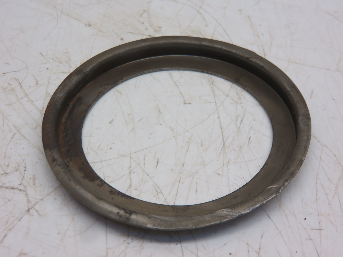 B2434R John Deere Sliding Gear Shaft Left Hand Bearing Oil Retainer For A, B, 50