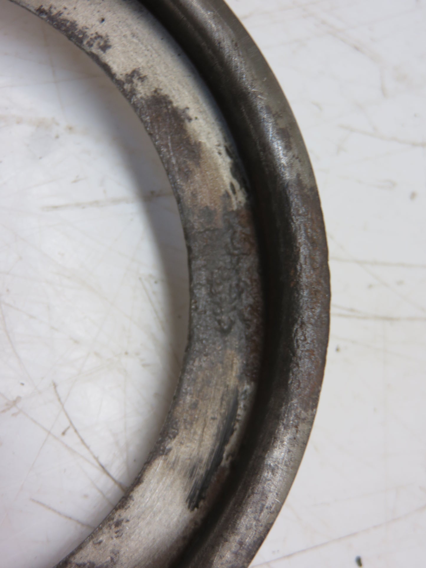 B2434R John Deere Sliding Gear Shaft Left Hand Bearing Oil Retainer For A, B, 50