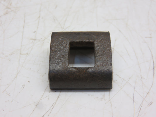 B1441R John Deere Hood And Fuel Tank Clip For A, AR, AO, B, G, H, 50, 60, 520, 620