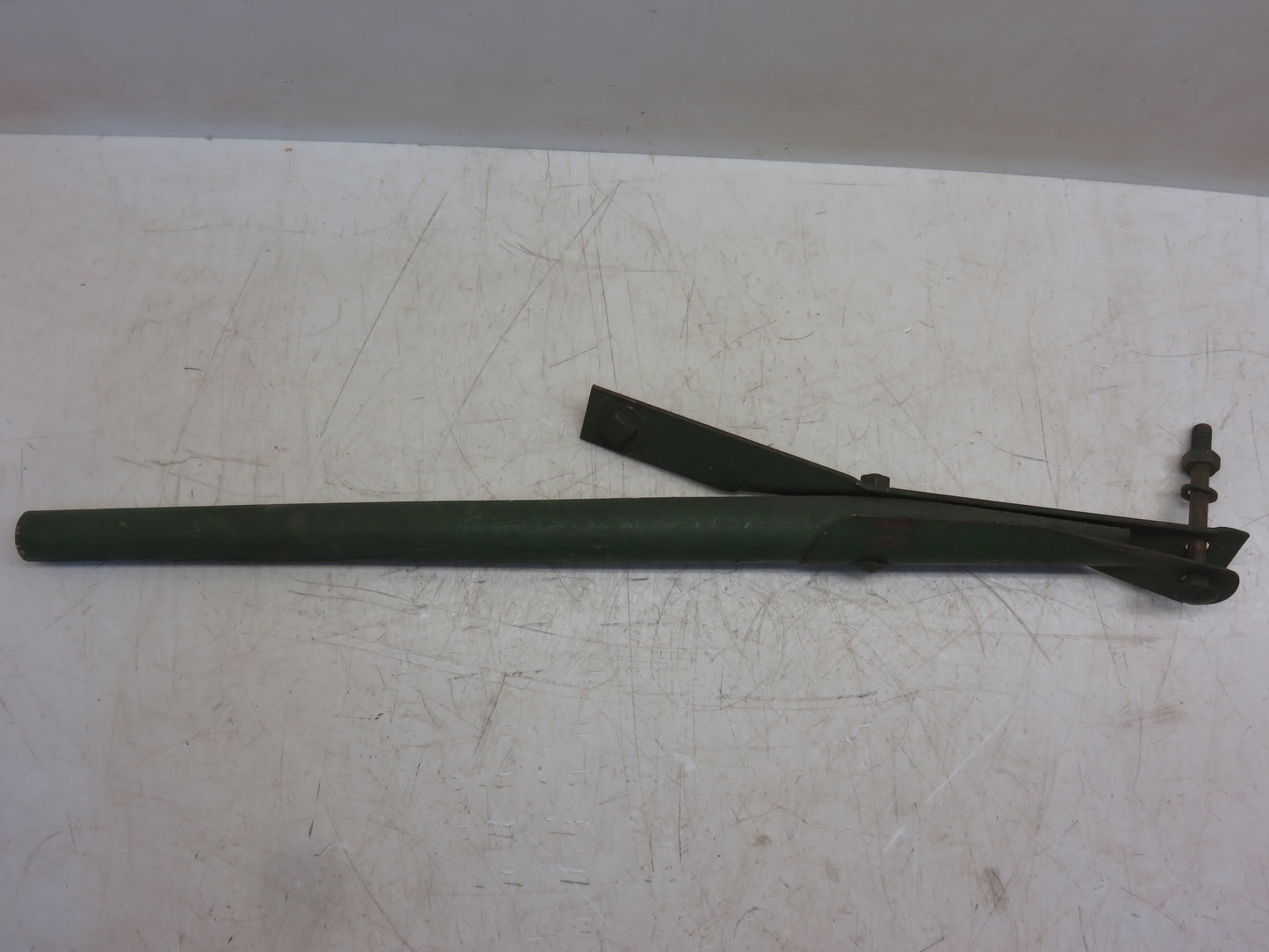 J17347, J17417, J17415 John Deere NOS Right Hand Fender Stick For 101 Corn Picker