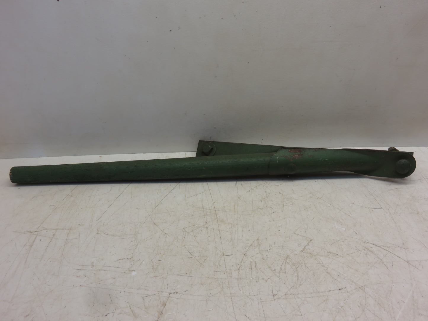 J17347, J17417, J17415 John Deere NOS Right Hand Fender Stick For 101 Corn Picker