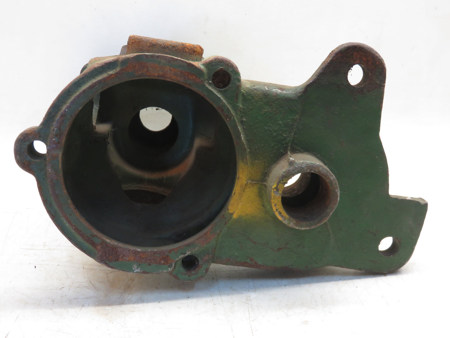 J1684N John Deere NOS Right Hand Gear Box Housing For 101 Corn Picker