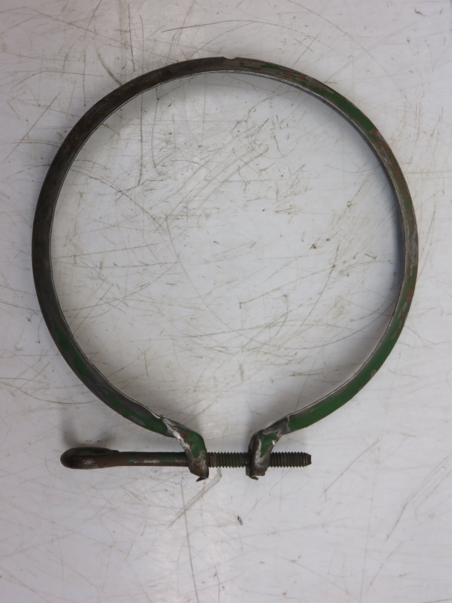 AB1629R John Deere Air Cleaner Oil Bowl Clamp For B, BO, BR, M, 40, 50, 320, 420, 520