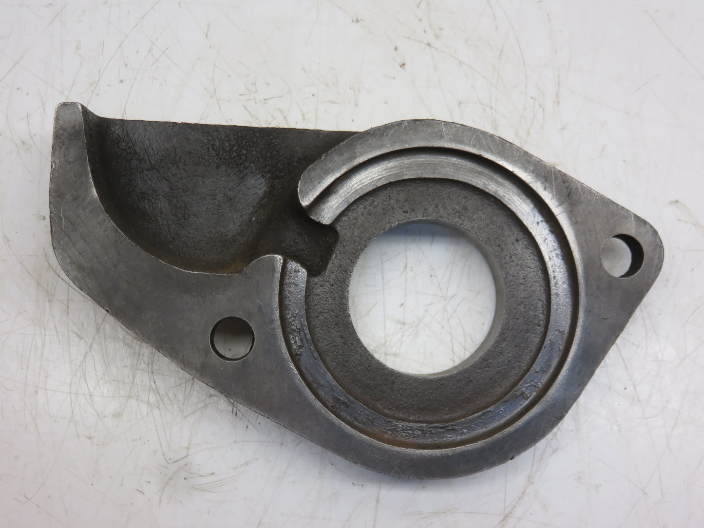 B3010R John Deere Transmission Drive Shaft Bearing Cover For 50