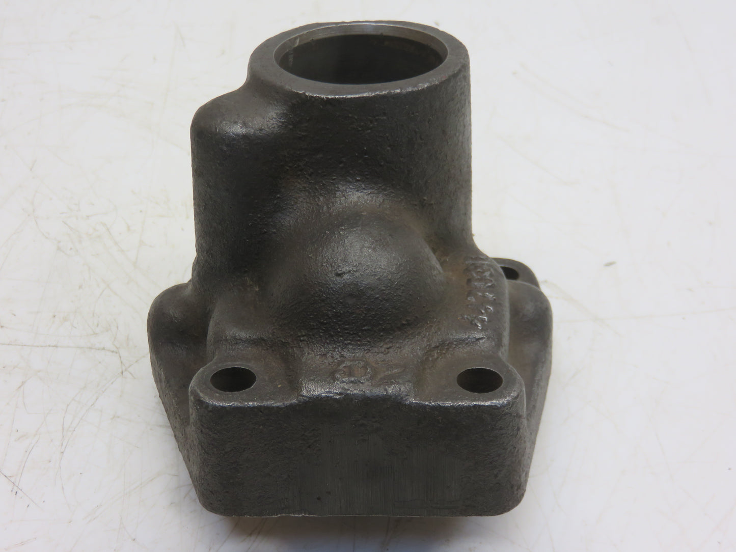 AA5666R, A4793R John Deere PTO Oil Pump Housing For 50, 60, 70, 520, 620, 720