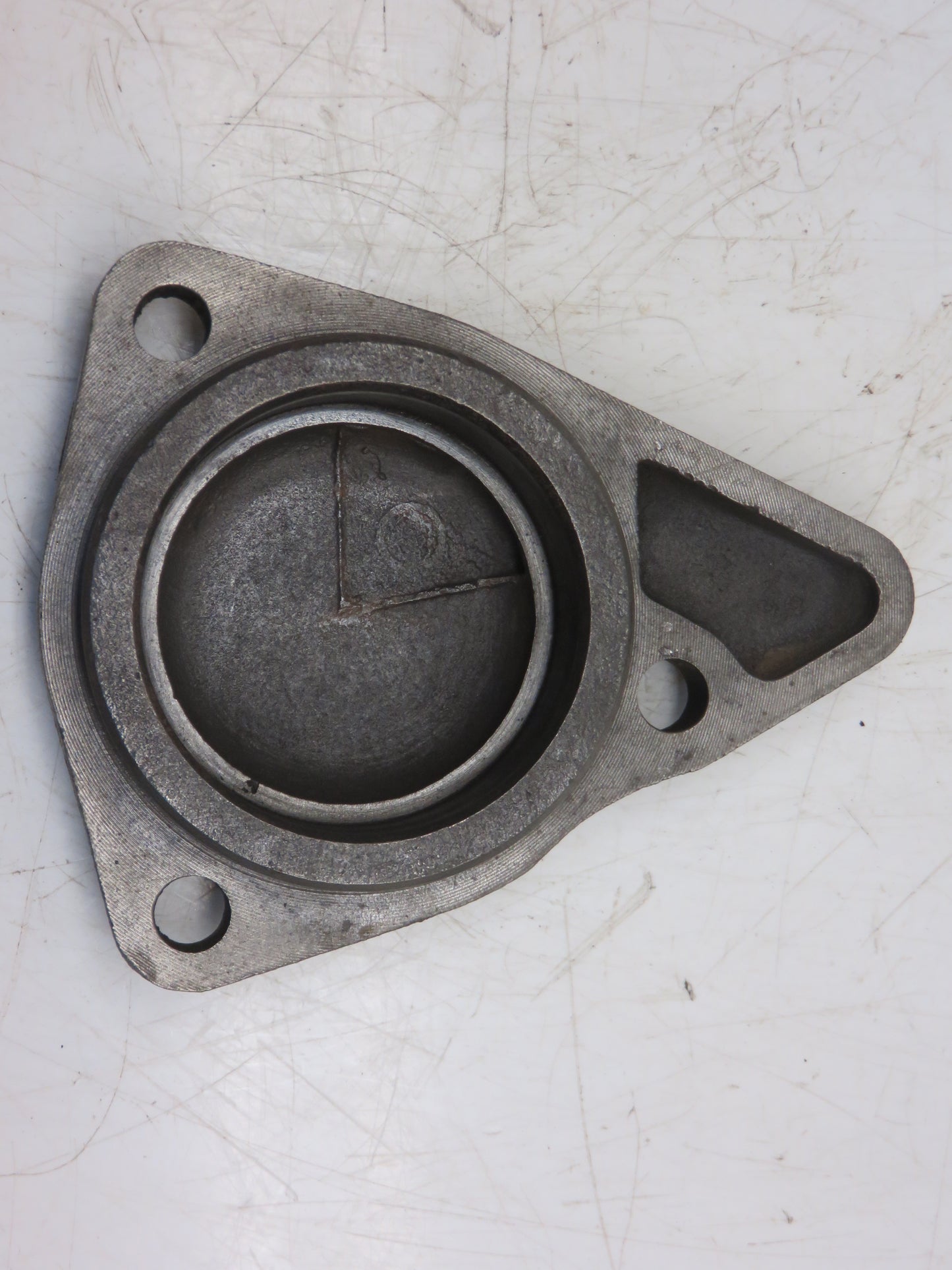 B3005R John Deere Countershaft Bearing Housing For 50