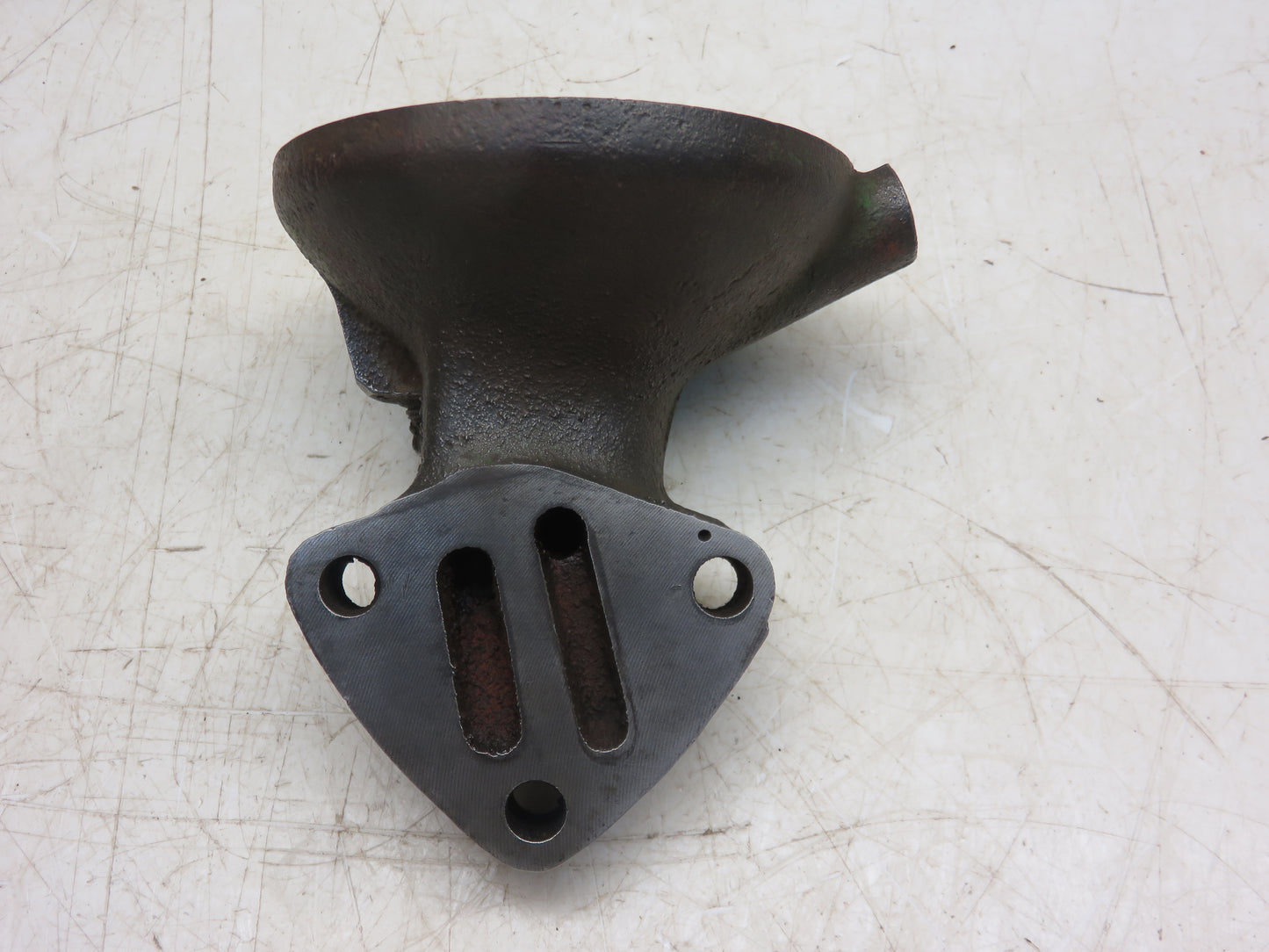 M59T, AM736T John Deere Engine Oil Filter Base For M, 40, 320, 420, 330, 430