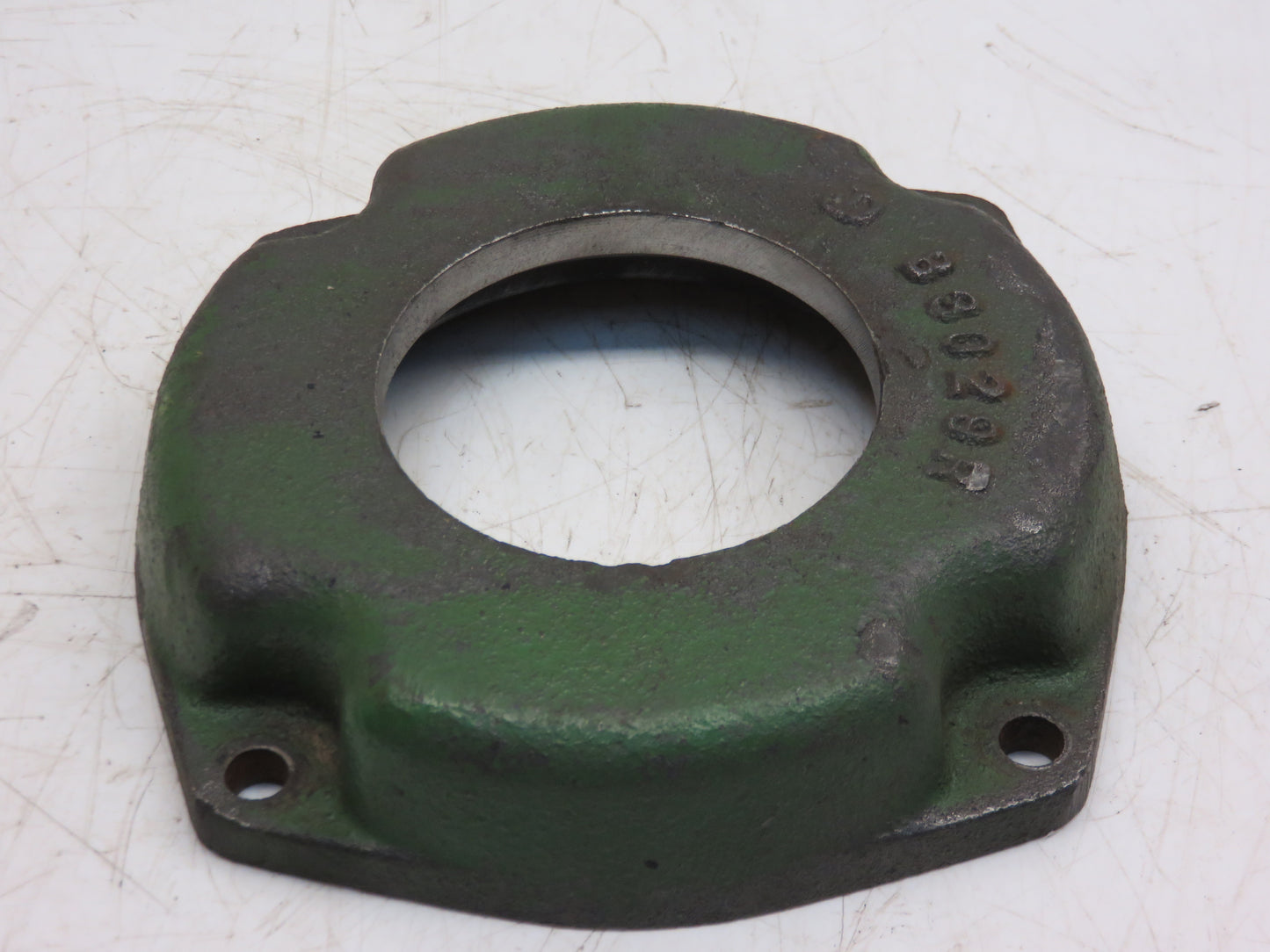B3029R John Deere Crankshaft Oil Slinger Cover For 50, 520, 530